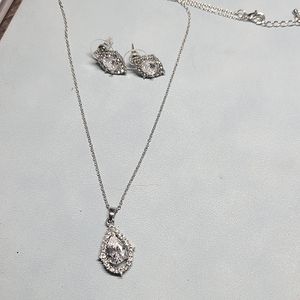 Necklace and earrings set